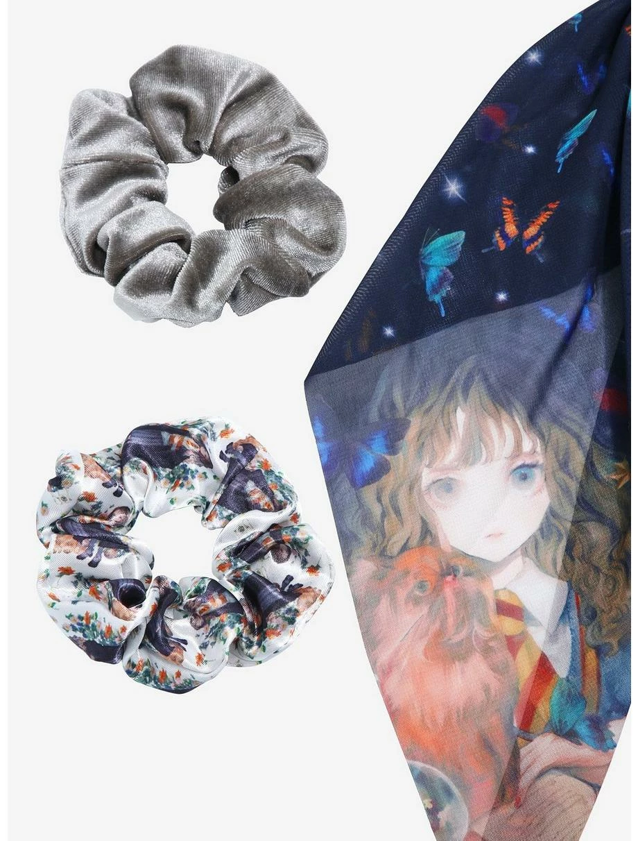 Beauty Harry Potter Hermione Watercolor Portrait Scrunchy Set - BoxLunch Exclusive 2 Beauty Harry Potter Hermione Watercolor Portrait Scrunchy Set - BoxLunch Exclusive - Image 2